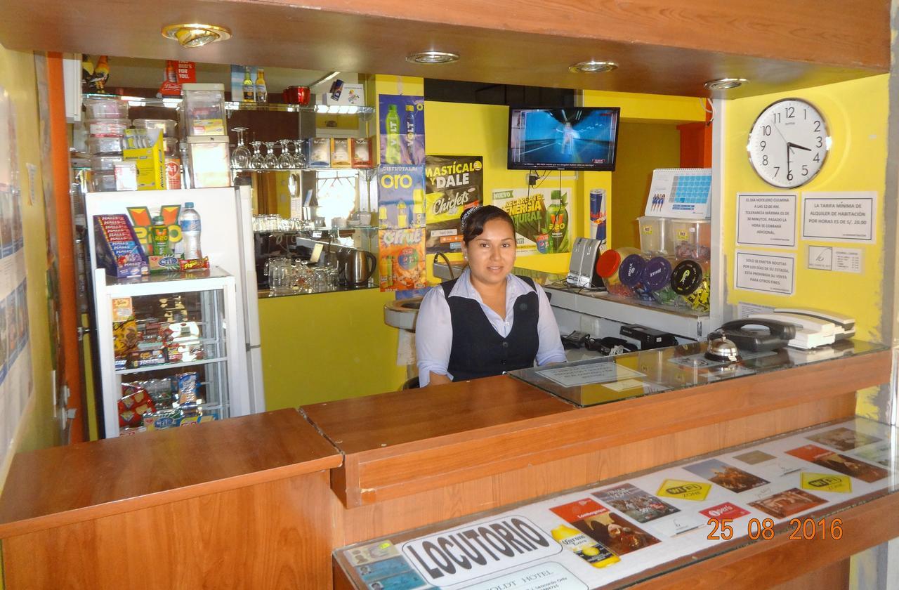 צ'יקלאיו Hotel Humboldt מראה חיצוני תמונה