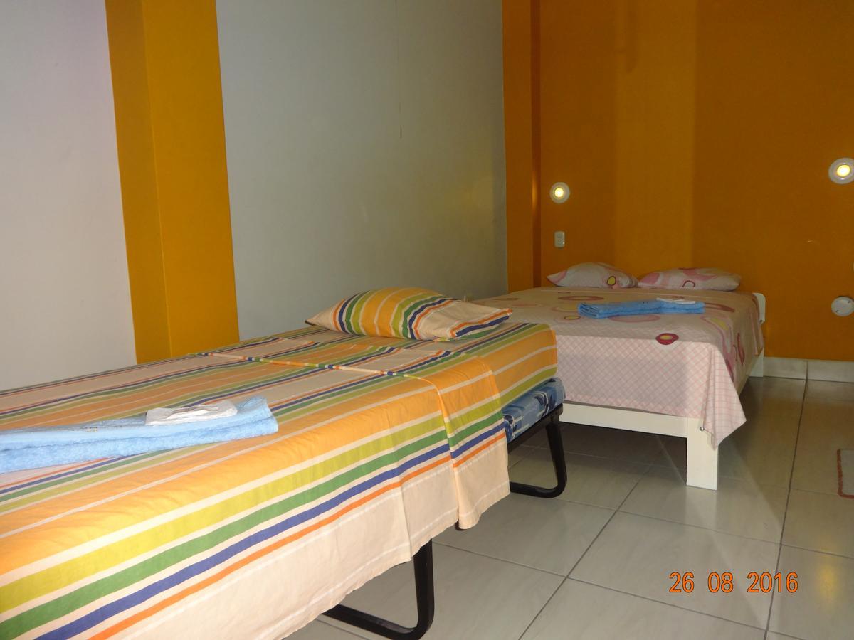צ'יקלאיו Hotel Humboldt מראה חיצוני תמונה