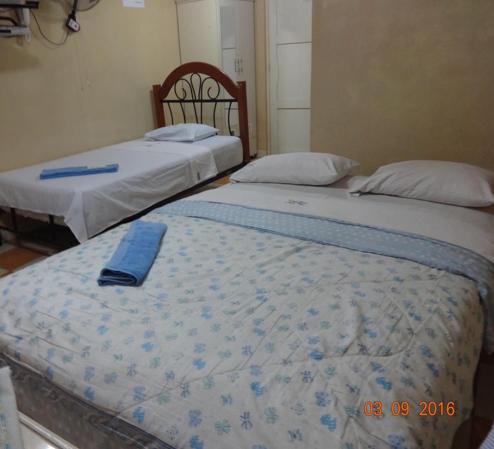 צ'יקלאיו Hotel Humboldt מראה חיצוני תמונה